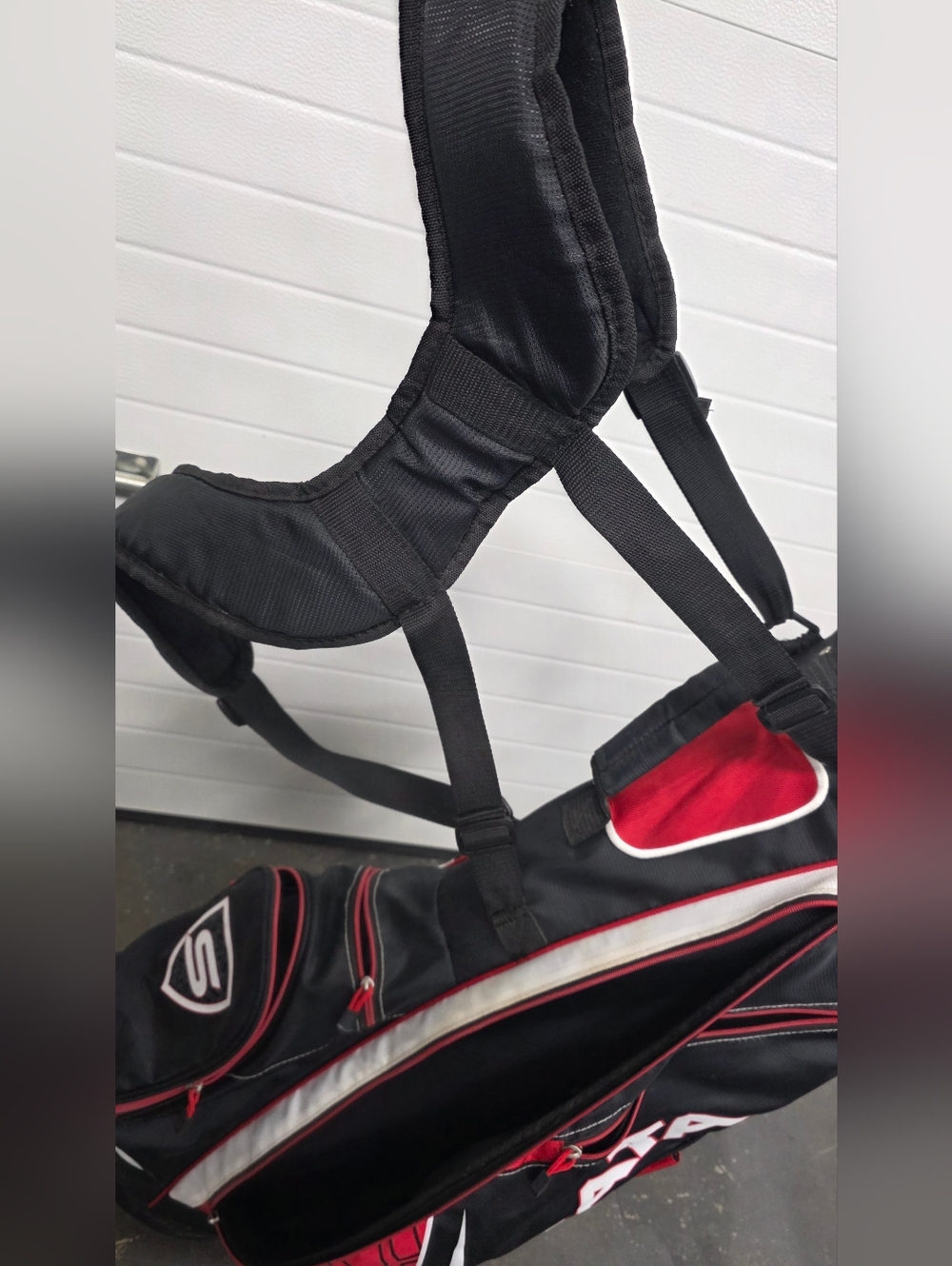 Stand Golf Bag — Black & Red - Picture 8 of 9
